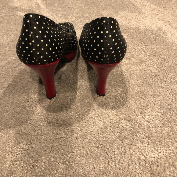 Polka dot heels size 8 by Madden Girl - Picture 4 of 5